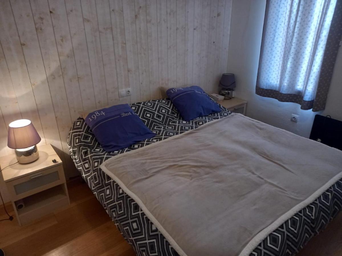 Monleon Villa A 10 Minutos De La Playa 2 Parking Gratuito Росес Екстер'єр фото